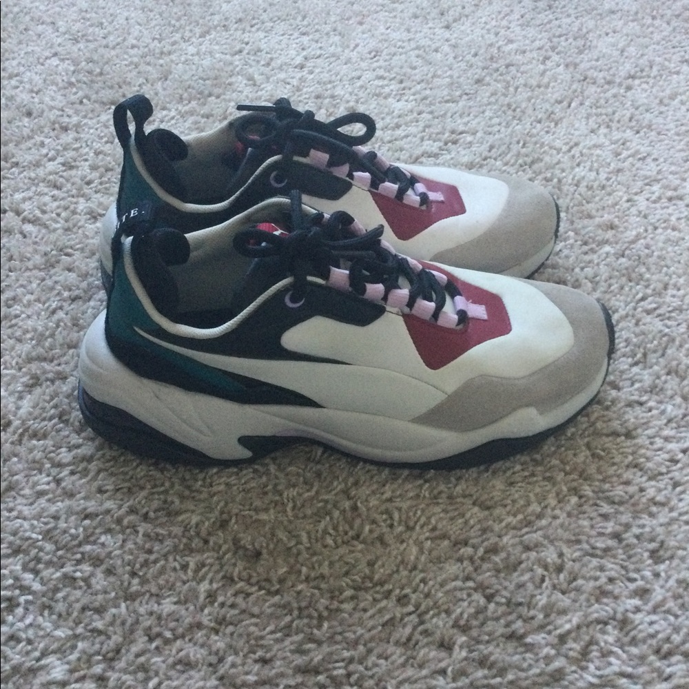 🔥🔥HOST PIC🔥🔥Rive Droite Puma Sneakers - Picture 10 of 16